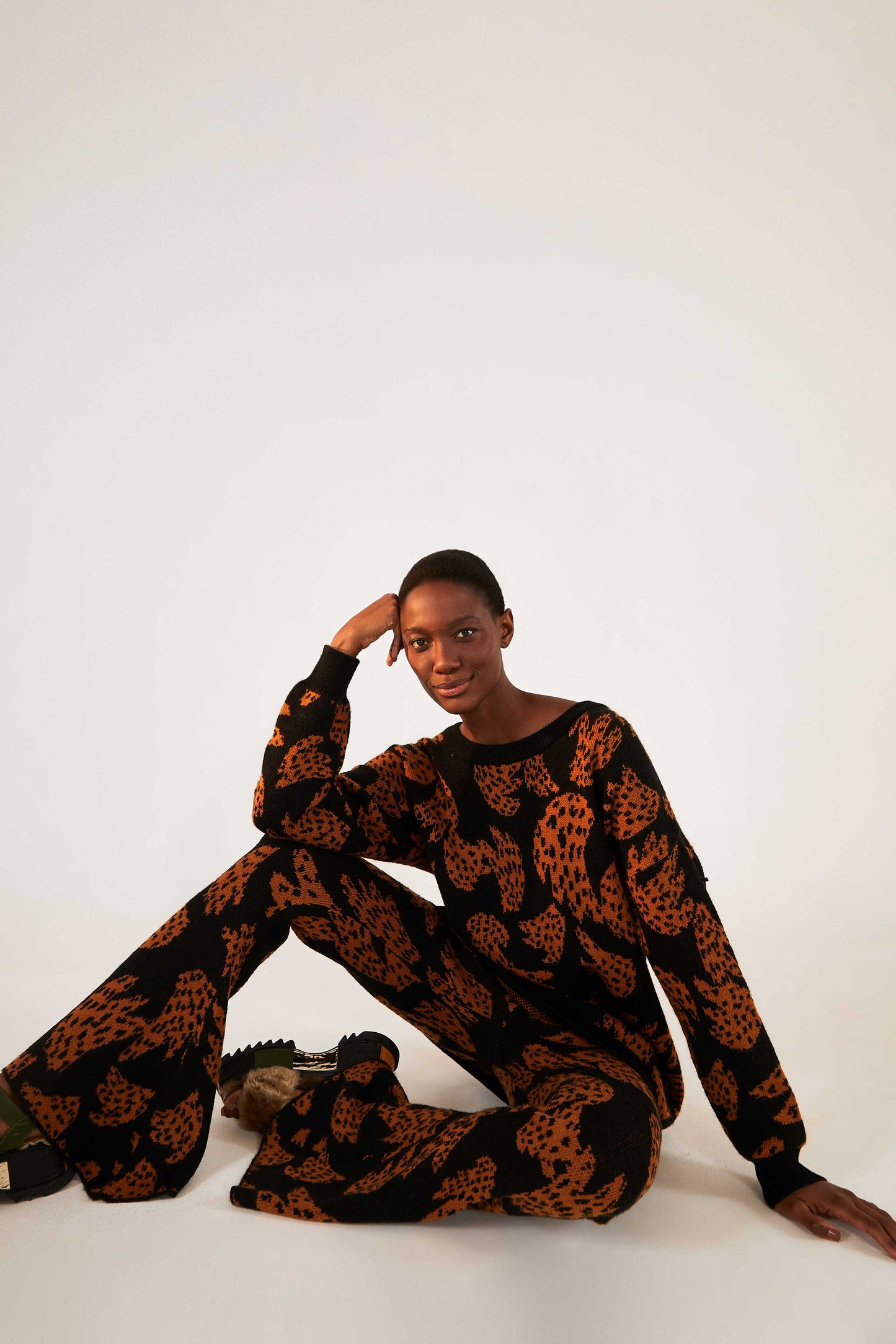 Bananica Knite Sweater