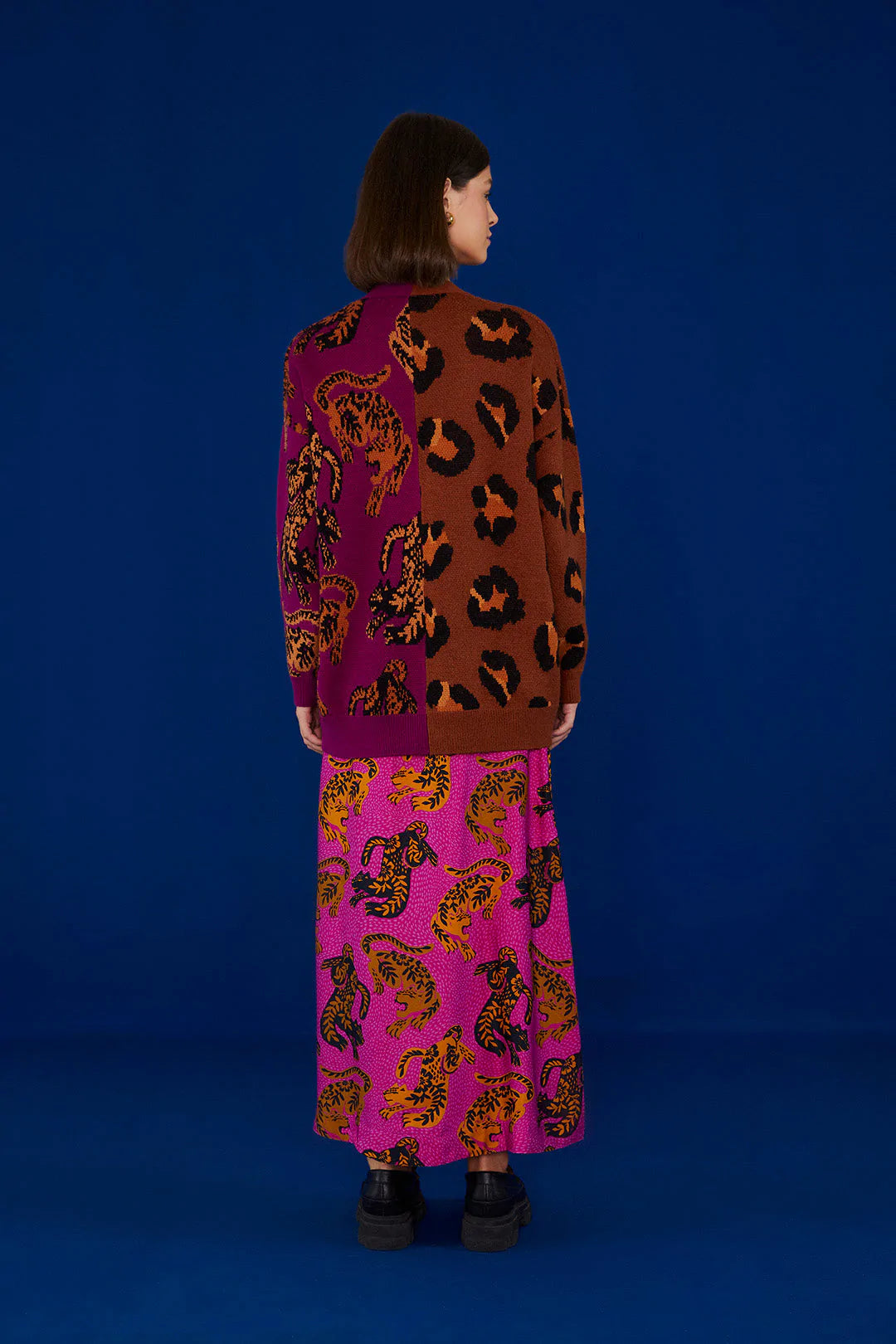 Backside of Cardigan Mixed Leopards